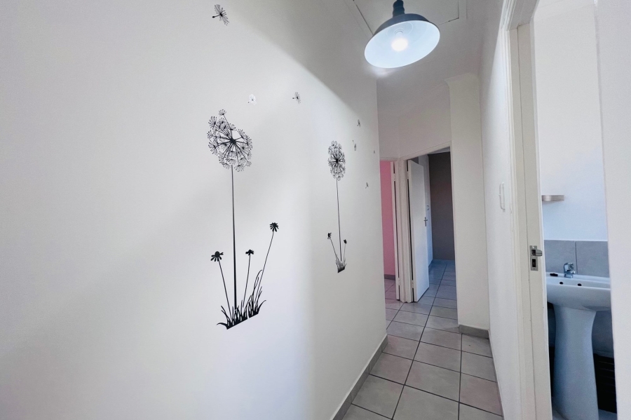 To Let 2 Bedroom Property for Rent in Bernadino Heights Western Cape